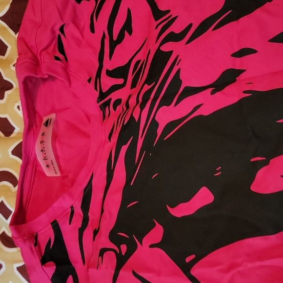 Black Pryamid, Large, Pink - Picture 2 of 3